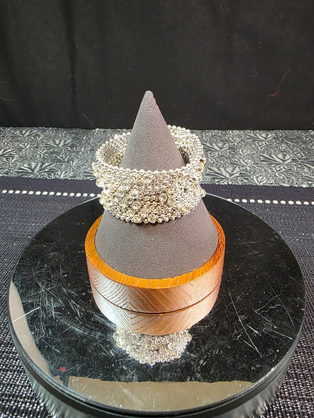 Make A Scene Retired Premier Design Braclet